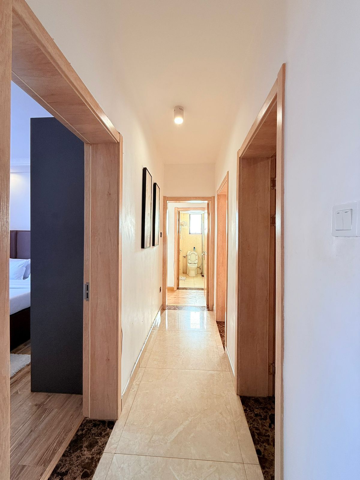 Hotel & Apartment